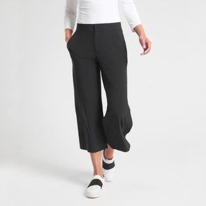 Athleta Tribeca Utility Crop Pant Black Size 4